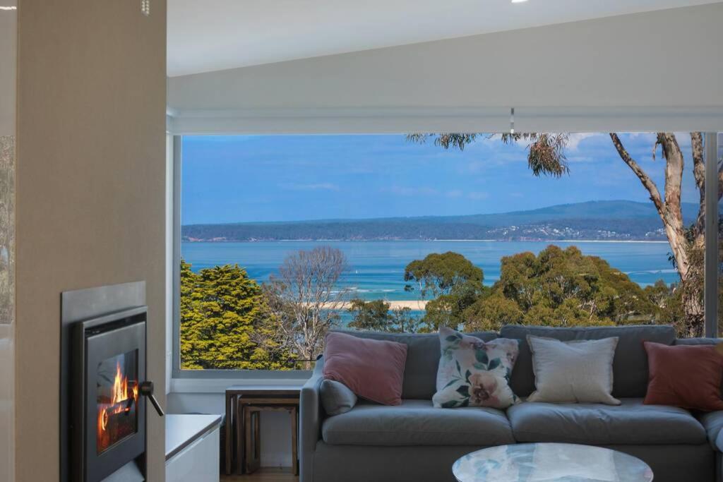 ADS on Collins - 4 bedroom and Pet Friendly (Merimbula) 