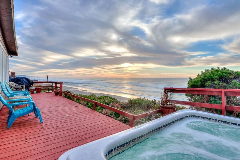 The Cliff House - Lincoln City