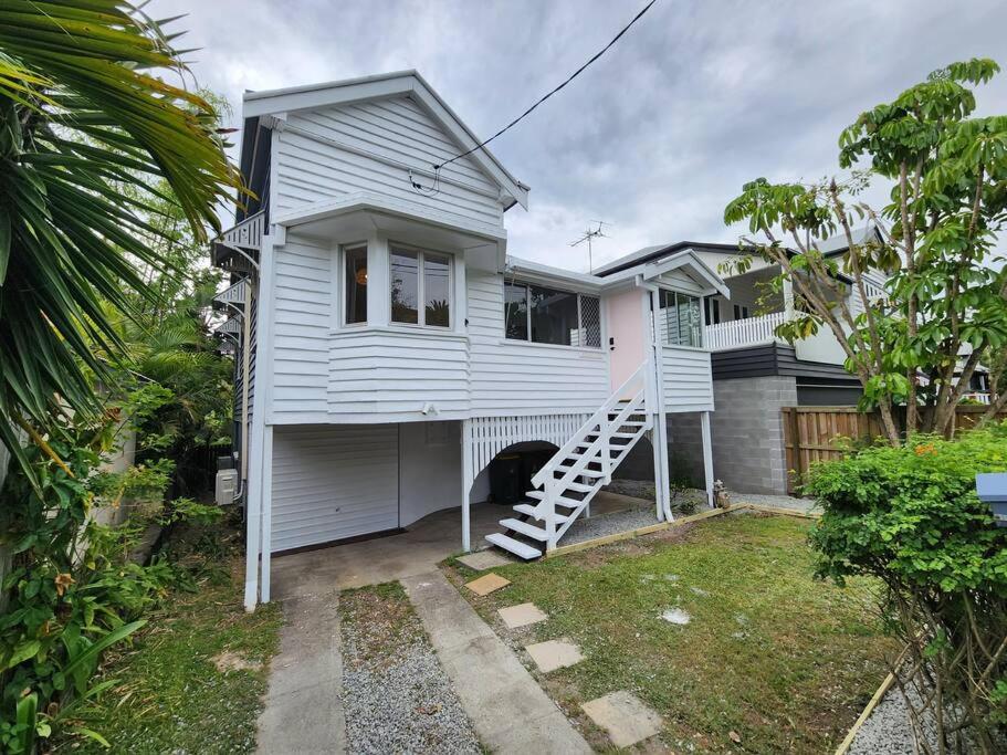 Classic Queenslander in amazing Brisbane location