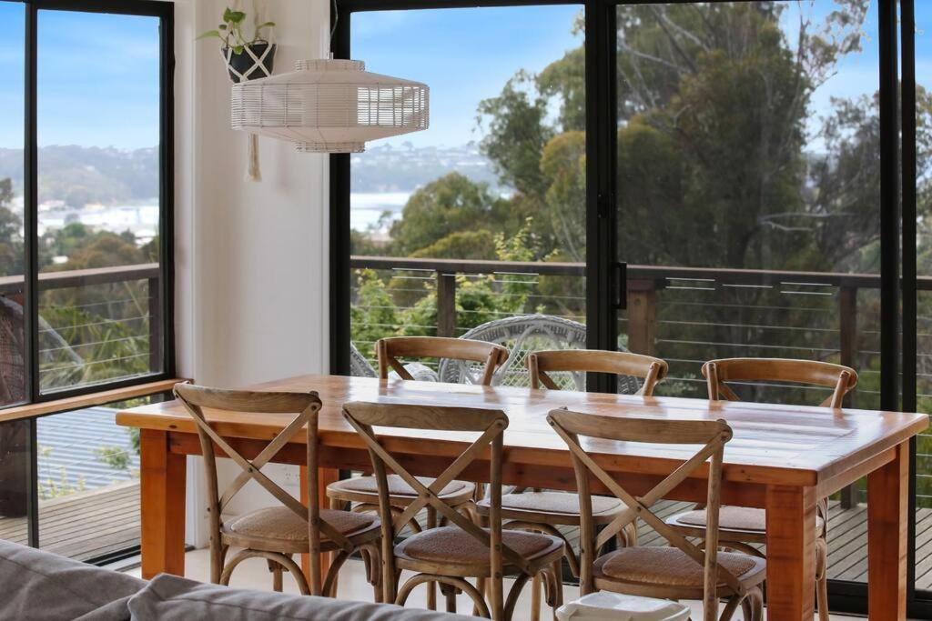 Treehouse on the Coast - pet friendly (Merimbula) 