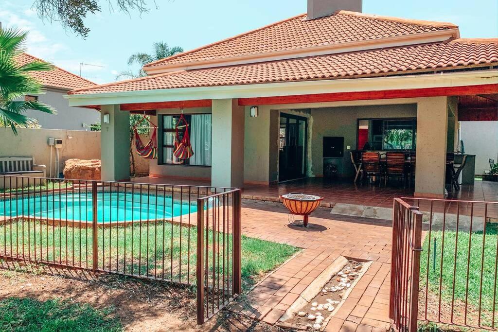 Pecanwood Golf Estate Home - Hartbeespoort