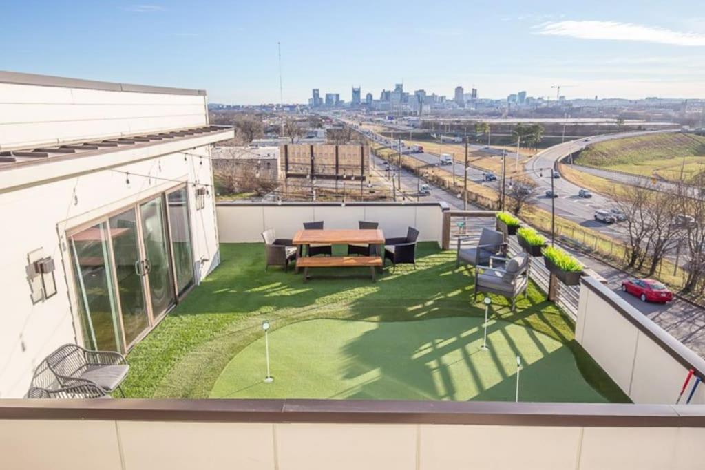 Rooftop Putting Green 8min from Broadway w view